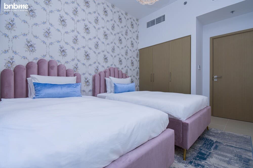 3B-Creek Horizon - 2807 by bnbme homes