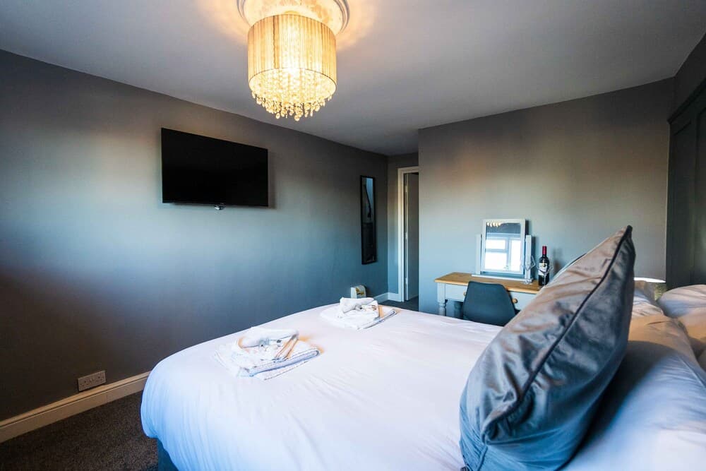 Newly Renovated Apartment in Scarborough