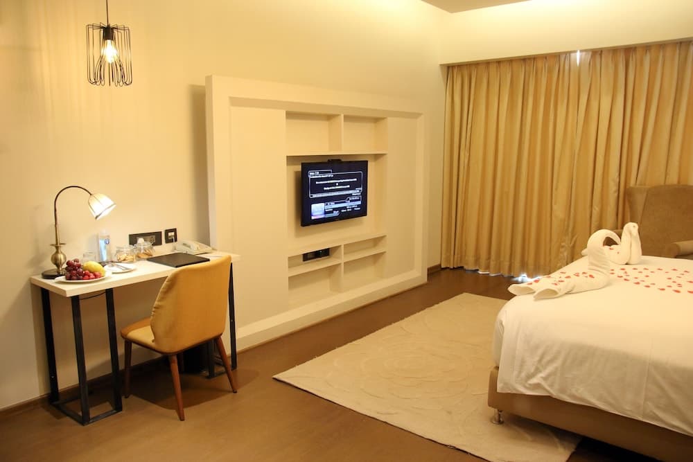 Udman Greater Noida By Ferns N Petals