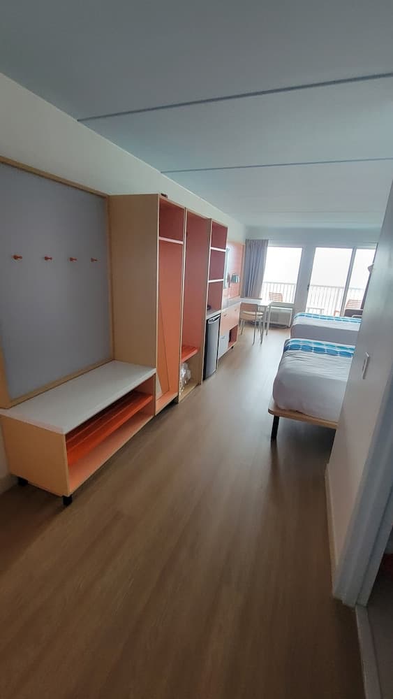 Golden Sands Carolina Beach Oceanfront, Tapestry by Hilton