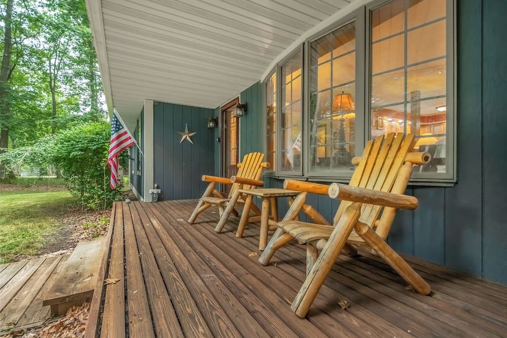 Bear Cave Blues by Taylor Made Deep Creek