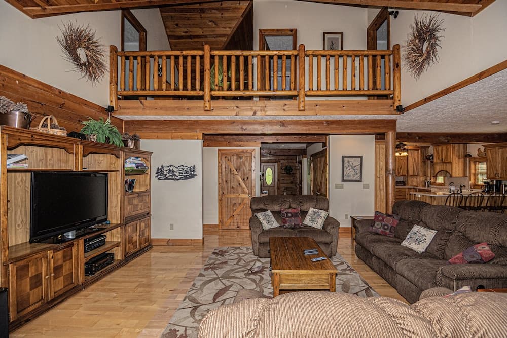 Big Bear by Taylor Made Deep Creek