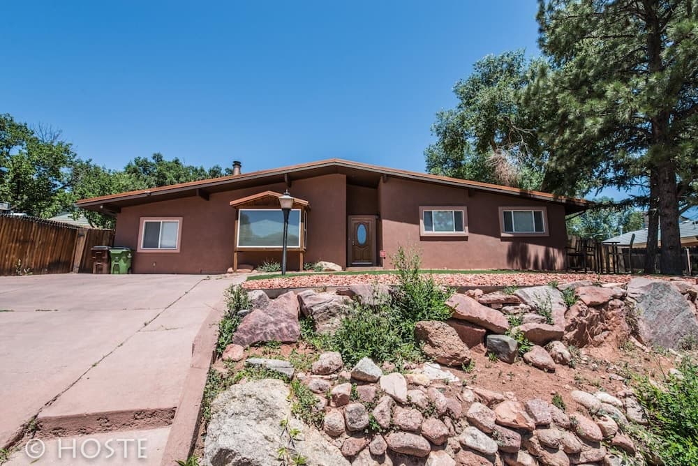 Mtn Dream Fireplace Patio Hot Tub 4BR