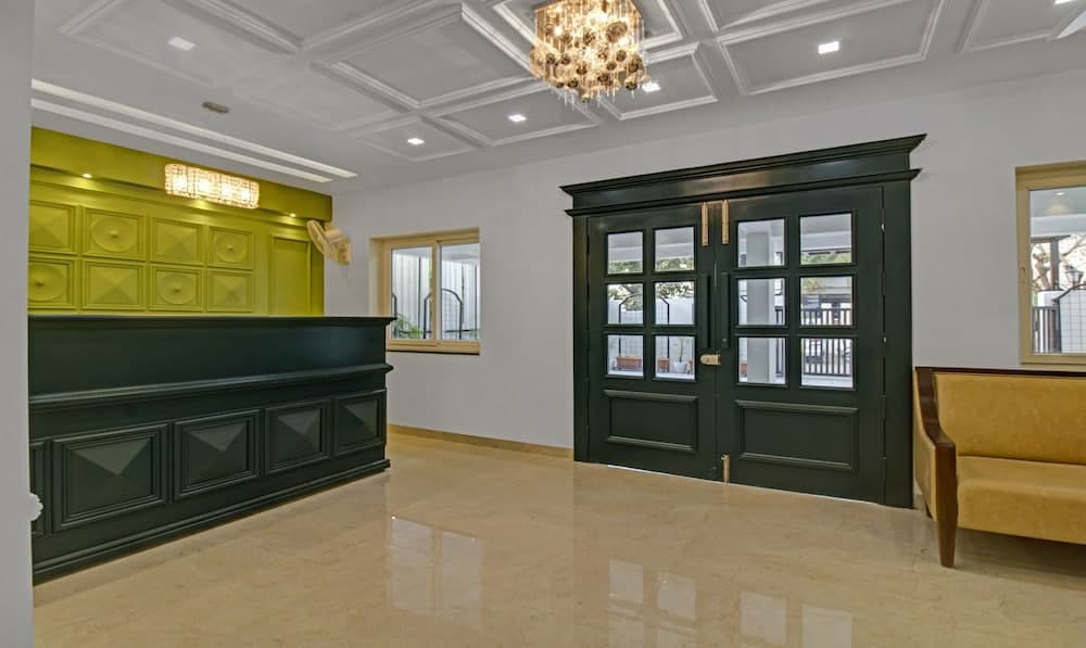 Treebo Chandraprasth Residency