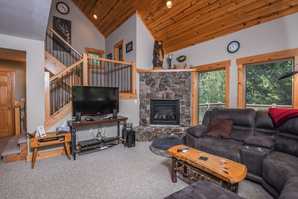 Canopy Escape by Taylor Made Deep Creek