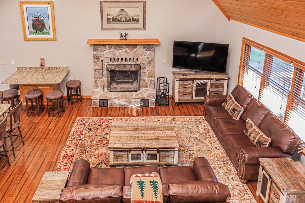 Dancing Bear Lodge by Taylor Made Deep Creek