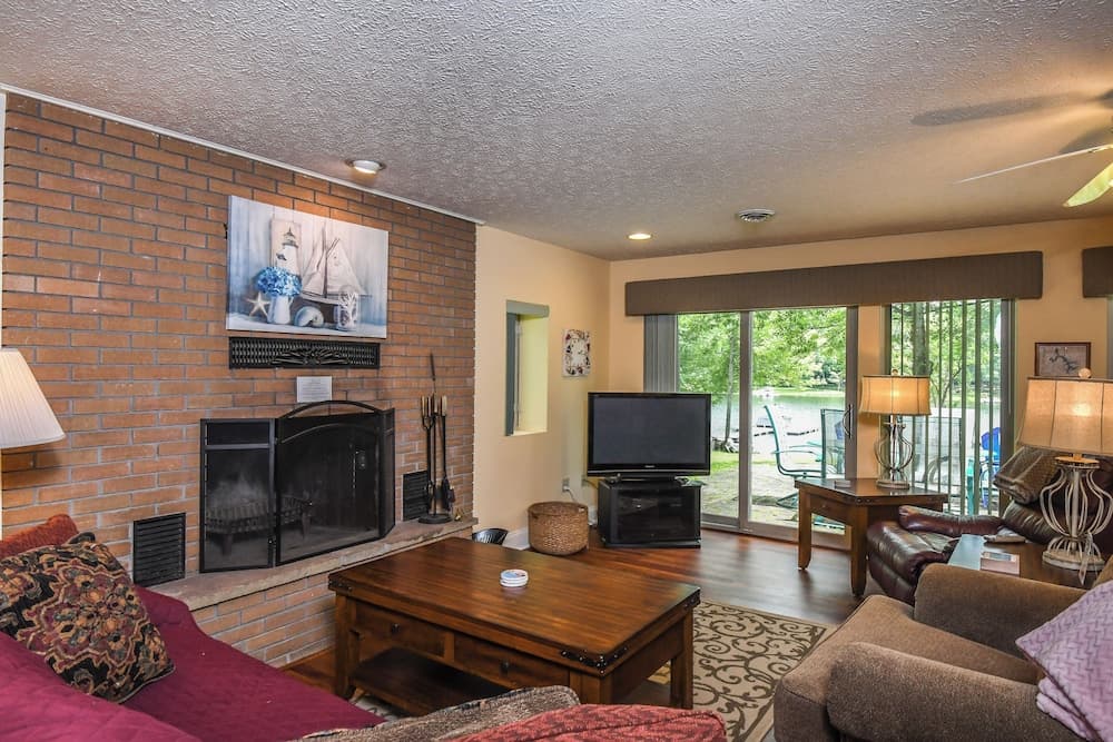 Golden Pond by Taylor Made Deep Creek