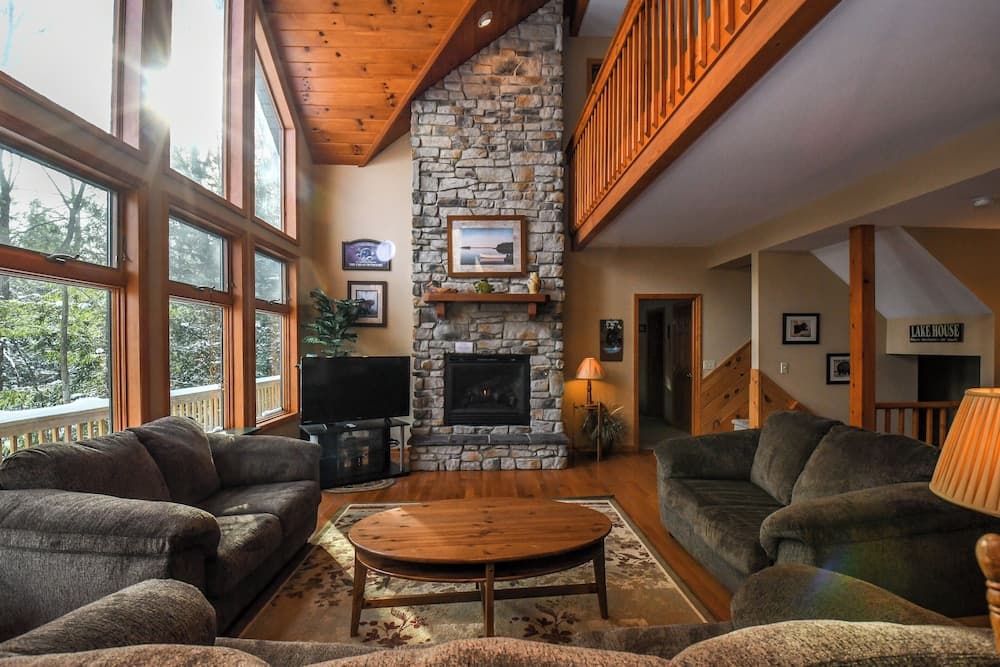 Lake House by Taylor Made Deep Creek