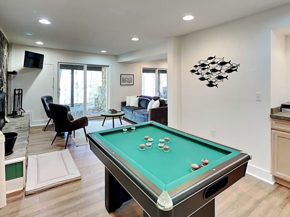 Lazy Days by Taylor Made Deep Creek