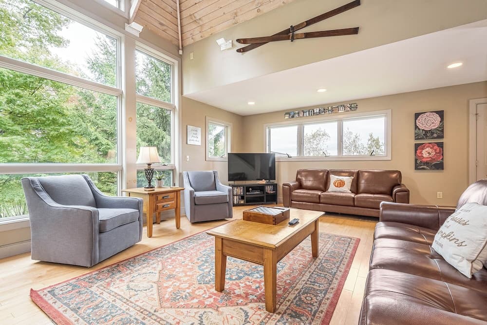 Main Street Retreat by Taylor Made Deep Creek