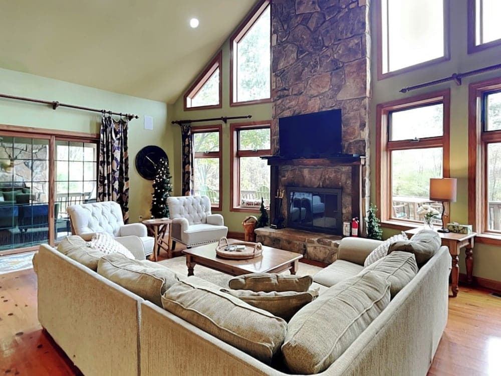 Mountainlair by Taylor Made Deep Creek