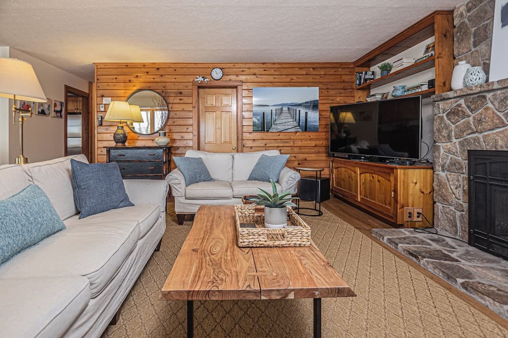 Paradise Found by Taylor Made Deep Creek