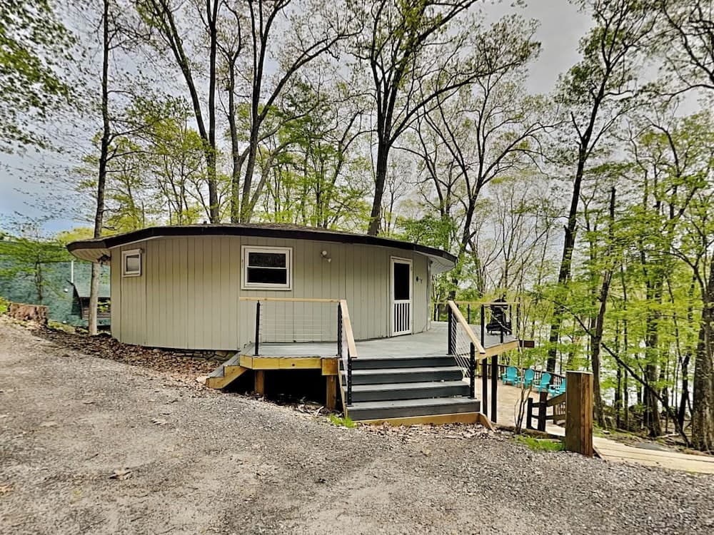 Retro Lake Landing by Taylor Made Deep Creek