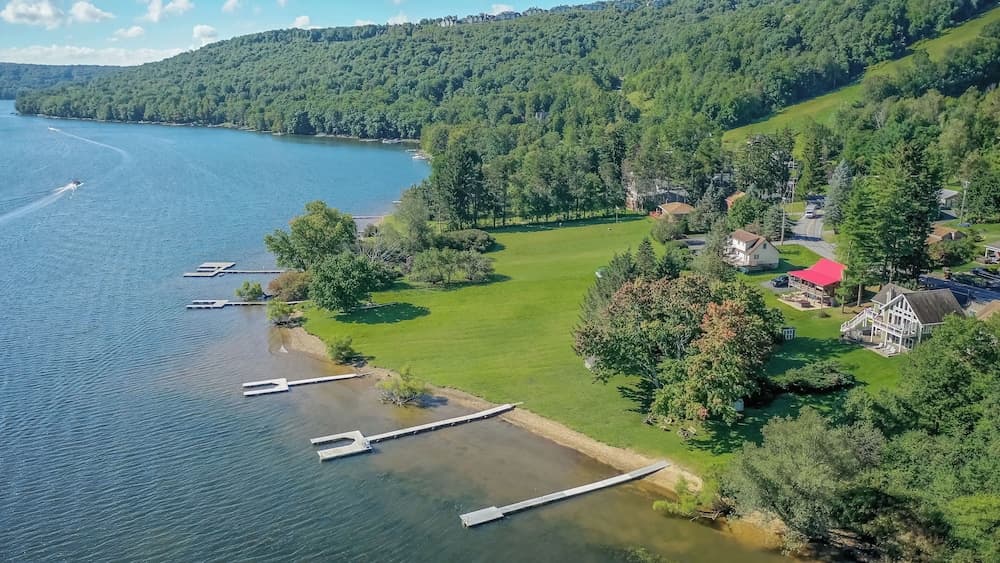 Ski to Shore Chalet by Taylor Made Deep Creek