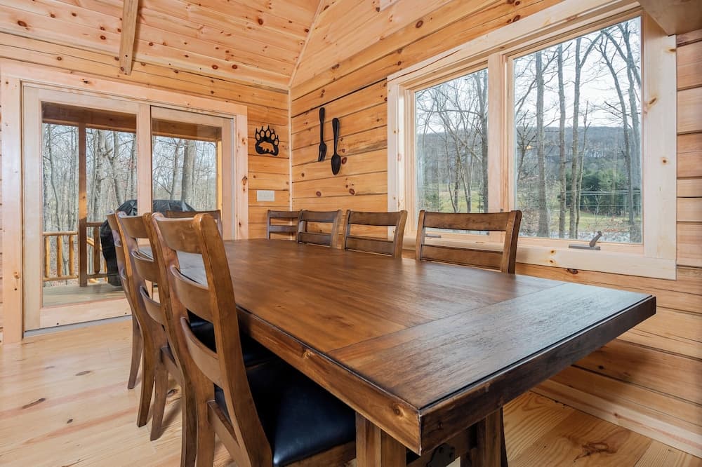 Wander Inn by Taylor Made Deep Creek