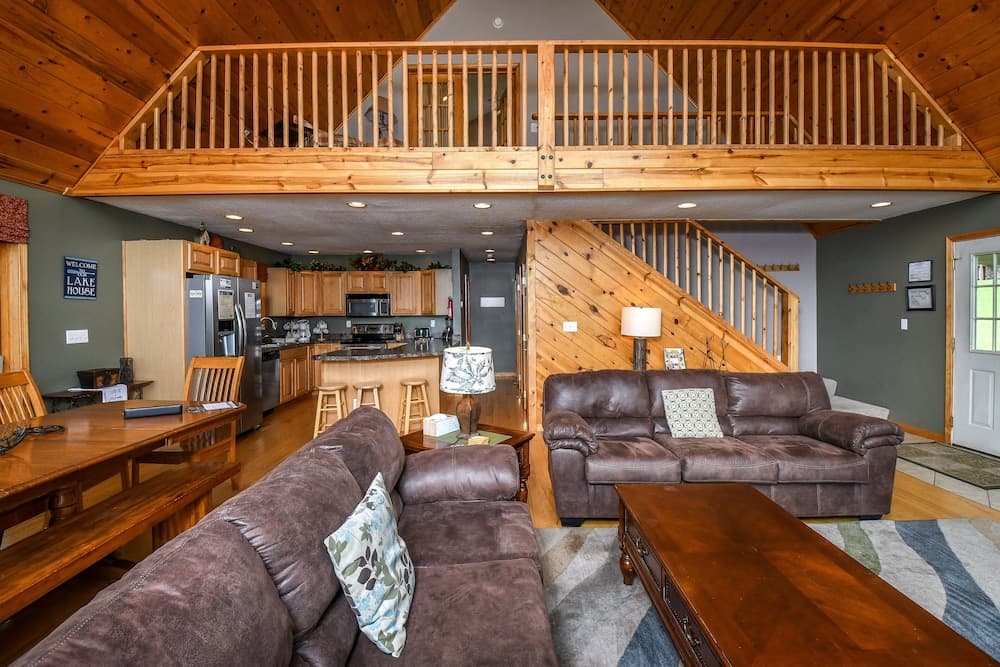 Windsor House by Taylor Made Deep Creek