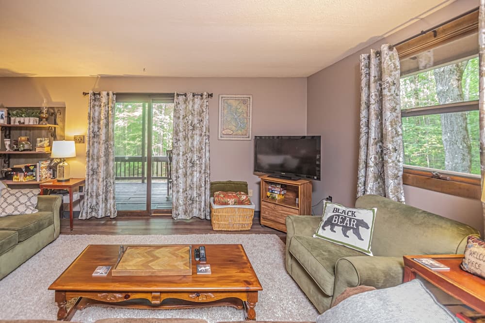 Woodside Retreat by Taylor Made Deep Creek