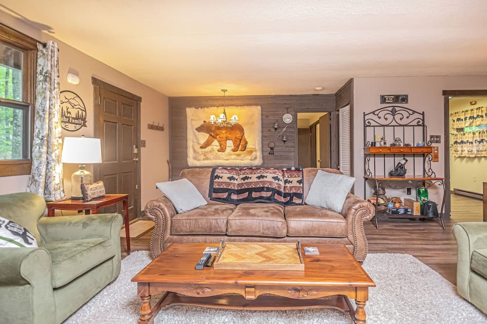 Woodside Retreat by Taylor Made Deep Creek