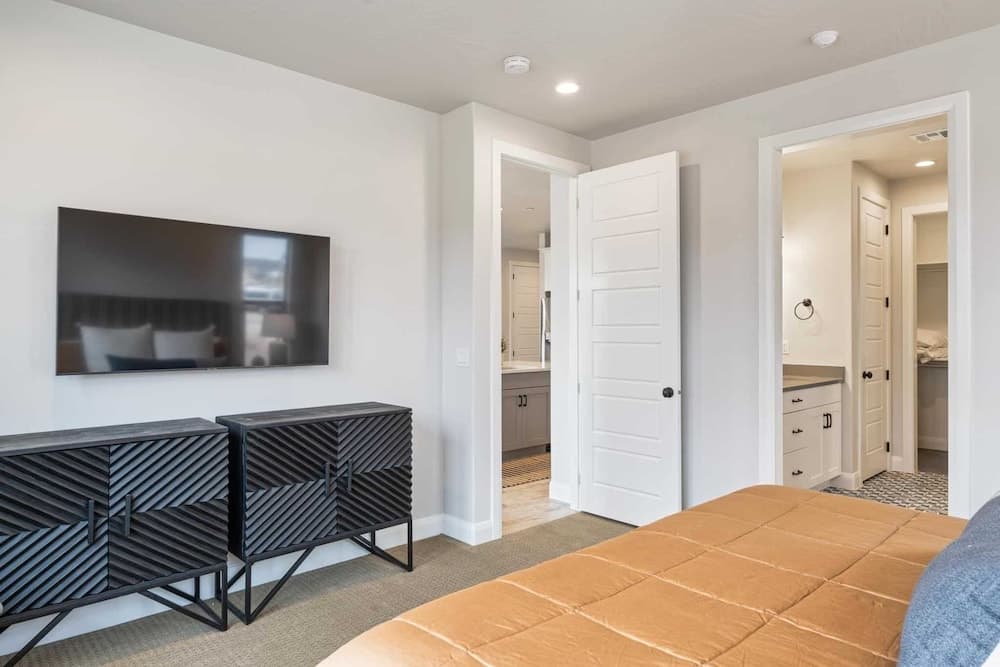 Zion's Gateway Retreat by RedAwning