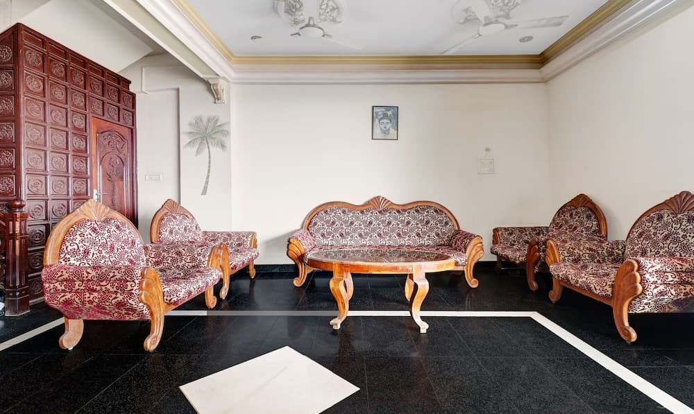 Itsy Hotels The Waters Edge Beach Resort