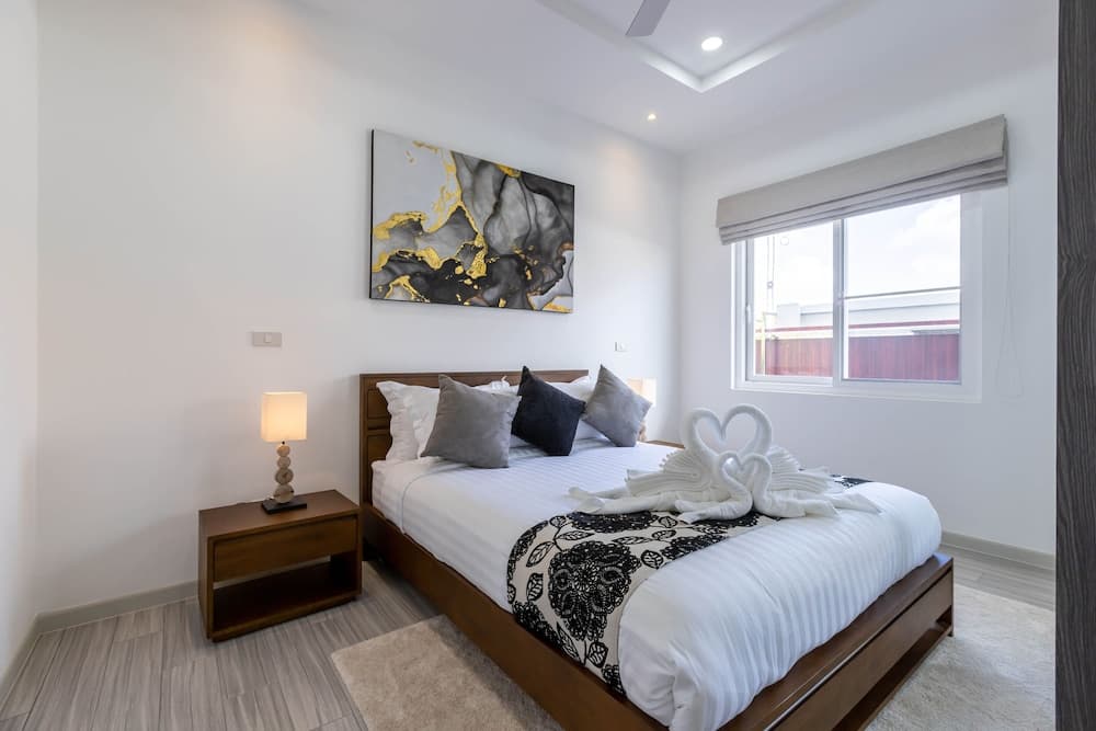 Modern 3 Bedroom Pool Villa MS24