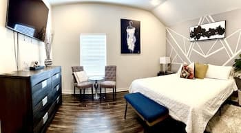 Gated Downtown Jewel