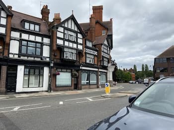 Captivating 3-bed Apartment in Henley-on-thames