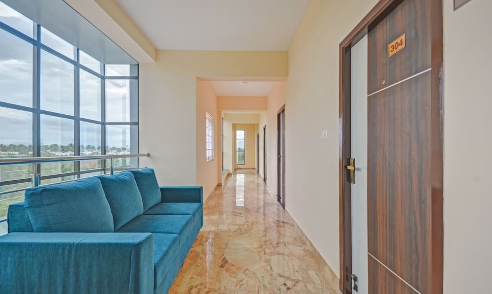 Treebo Everest Residency Tidel Park