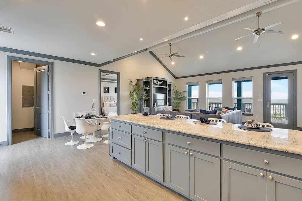 Honu Beachfront by Ryson Vacation Rentals