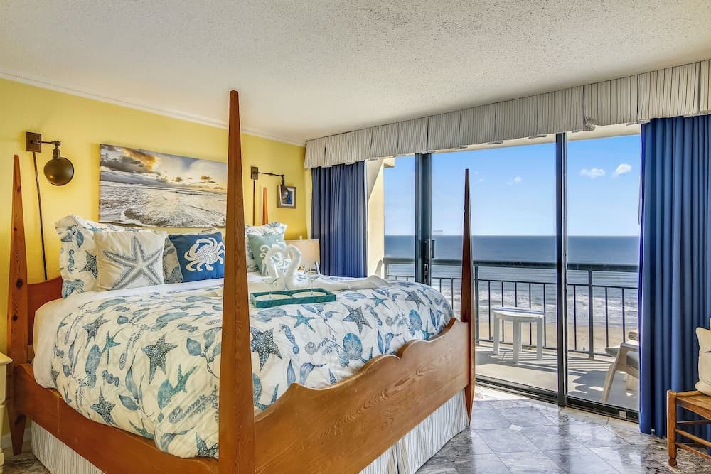 Luis' Lair by Ryson Vacation Rentals