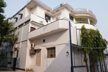 Goroomgo Diamond Plaza Rajgir