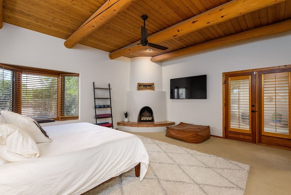 Casa Sanctuary 5 Bedroom Home by Redawning