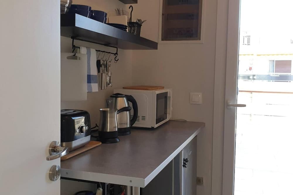 Rooftop Studio Apt - Metro Cholargos - 5 Min Walk