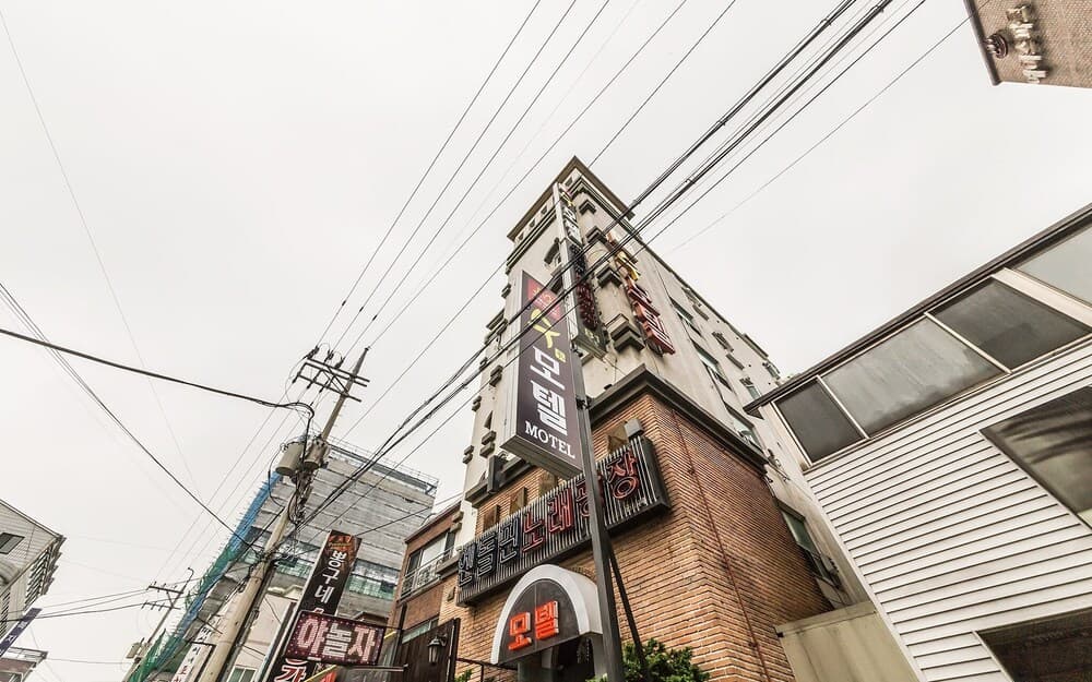 hotel image