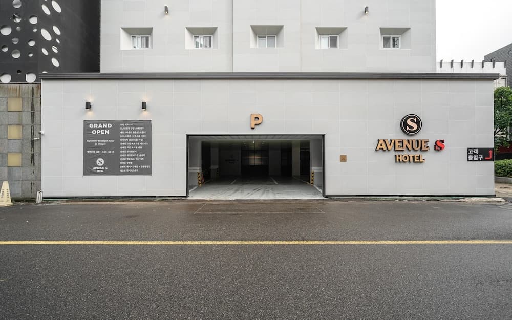 hotel image