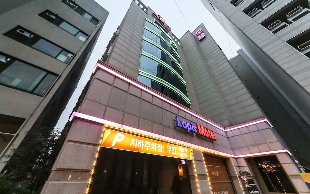 hotel image