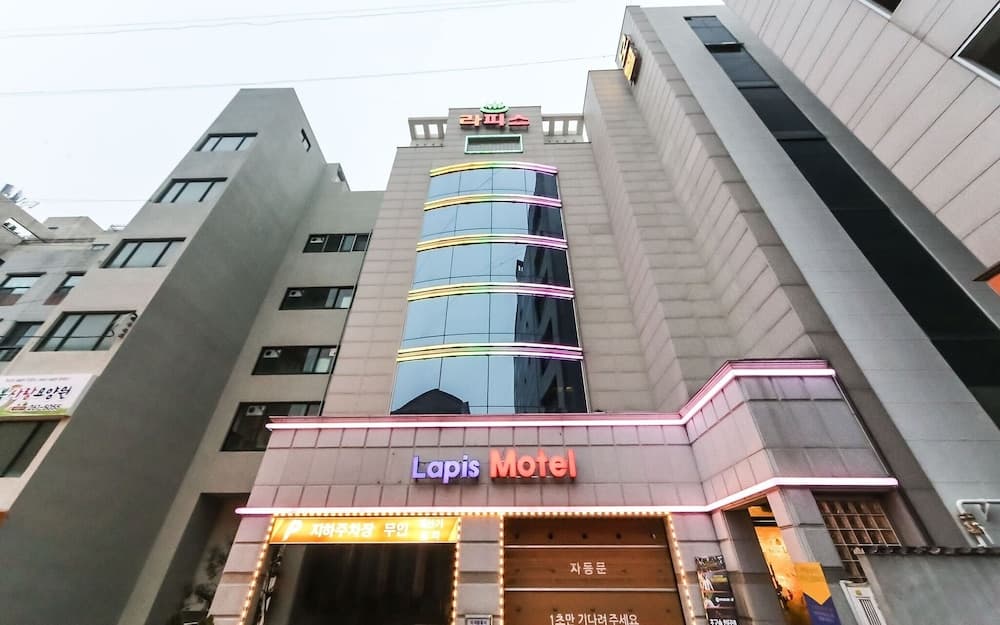 hotel image