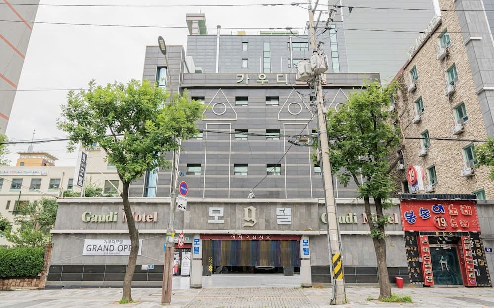 hotel image