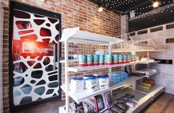 Yeongju Case Business Hotel