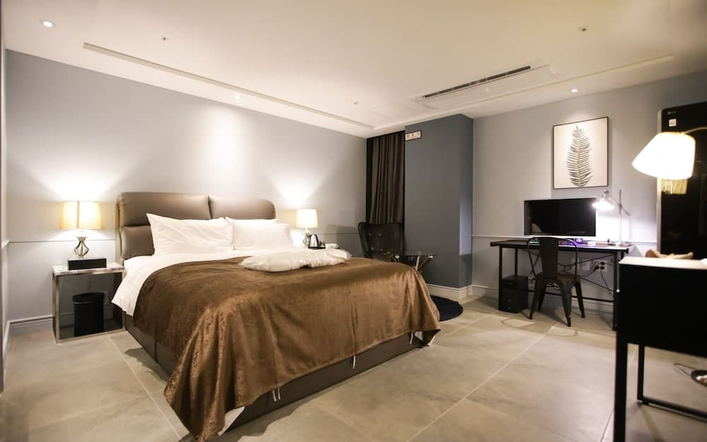 Dongtan J Boutique Hotel