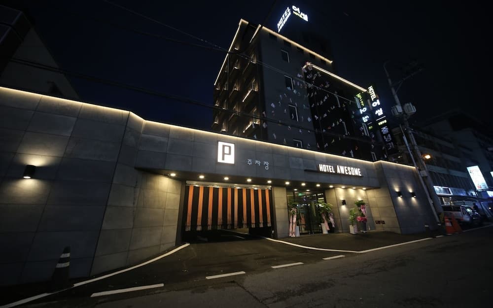 hotel image