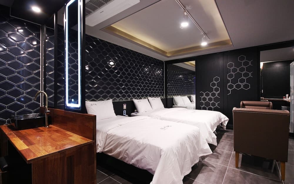 Yeongju Sanchaek Self Check-in Motel