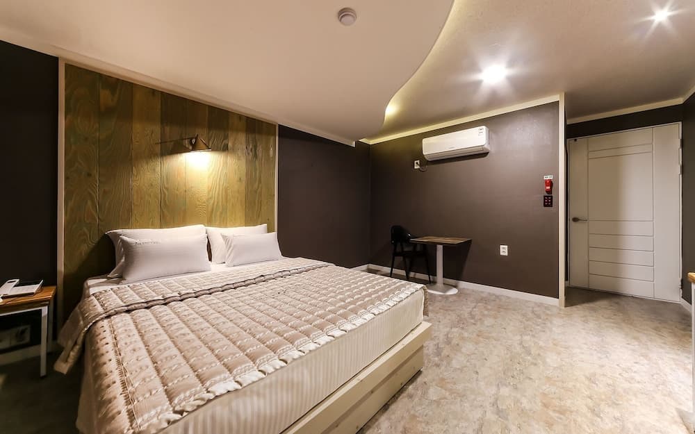 Gumi Indong Hotel 7 Plus