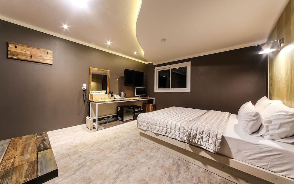 Gumi Indong Hotel 7 Plus