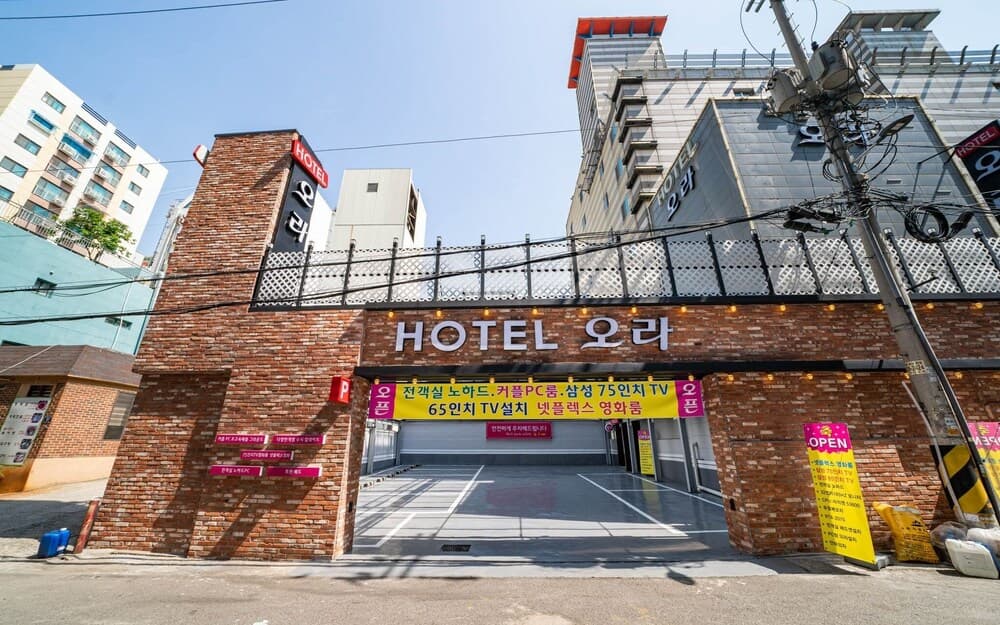 hotel image