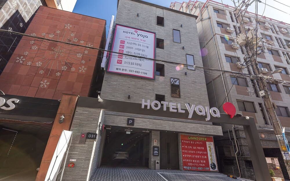 hotel image