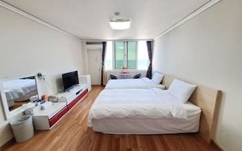 Yangyang Naksan Pebble Beach