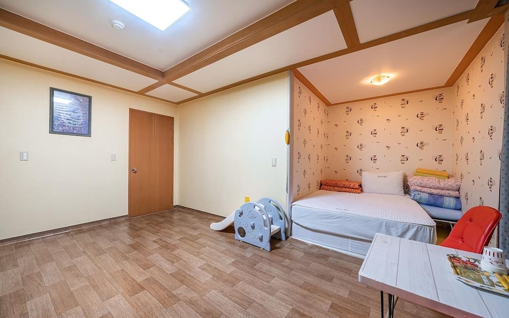 Ulsan Yeongnam Alps Sandia Oncheon