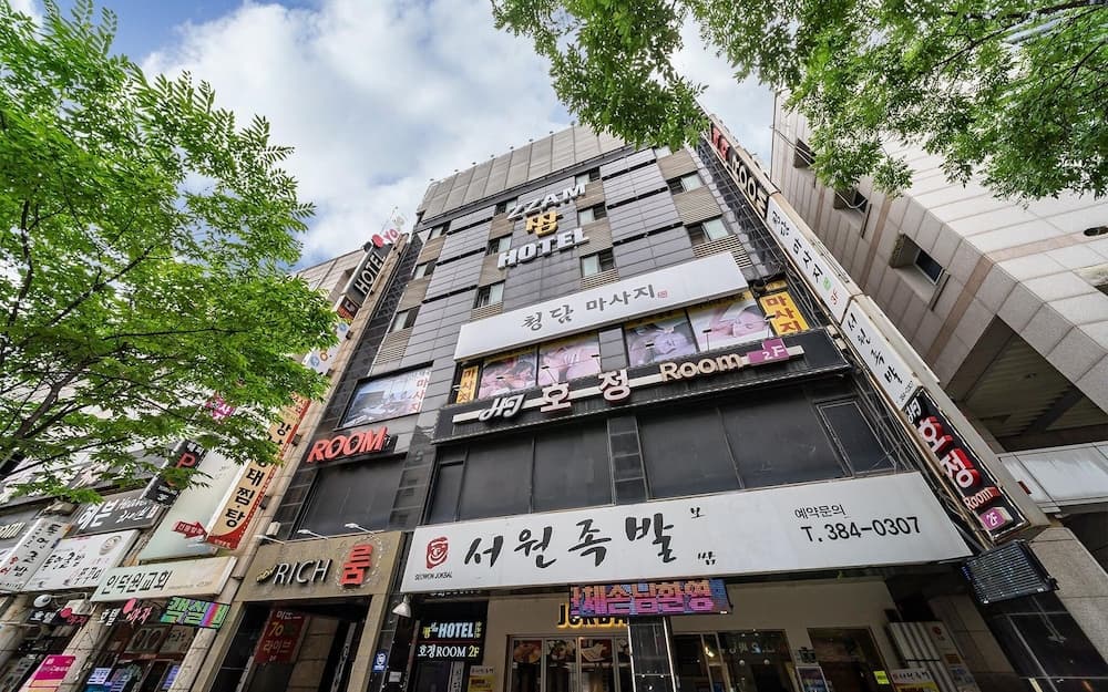 hotel image