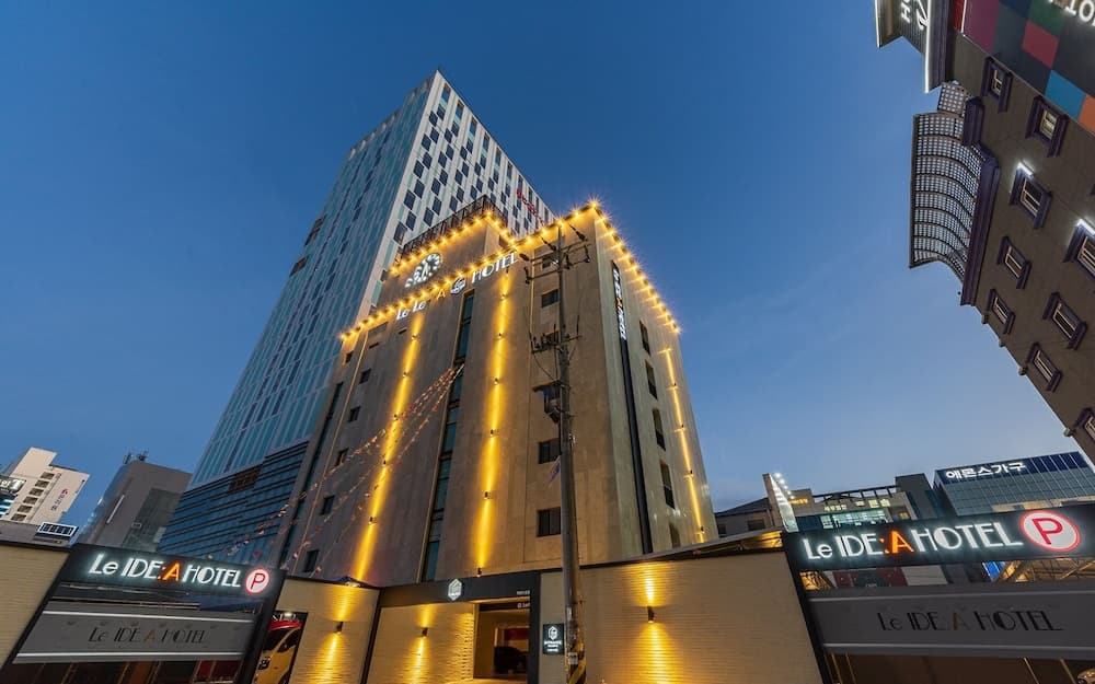 hotel image